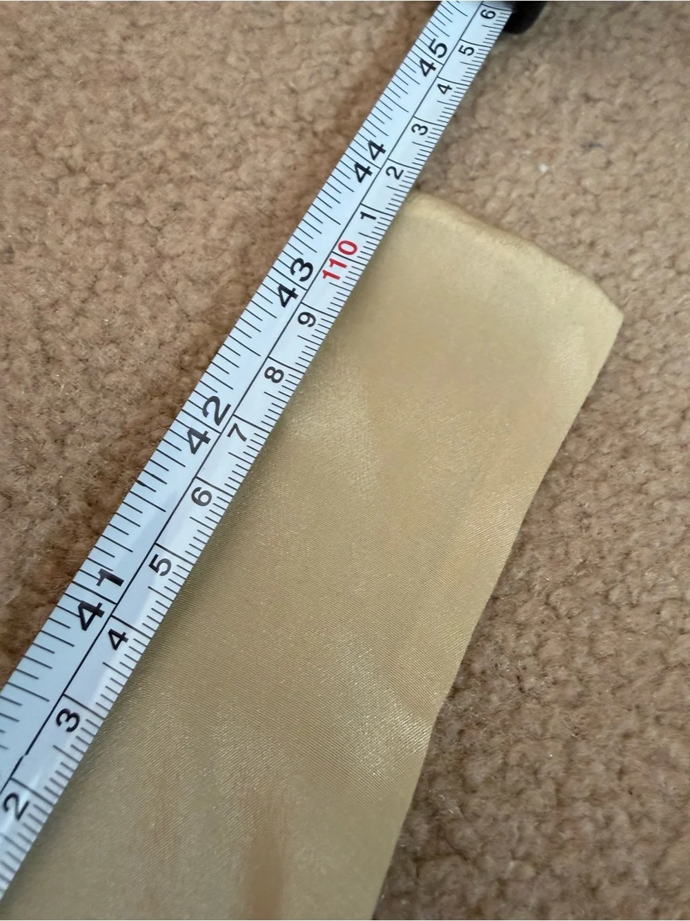 Vintage specialty House minimalist cream tan Silk bow neck scarf Twilly